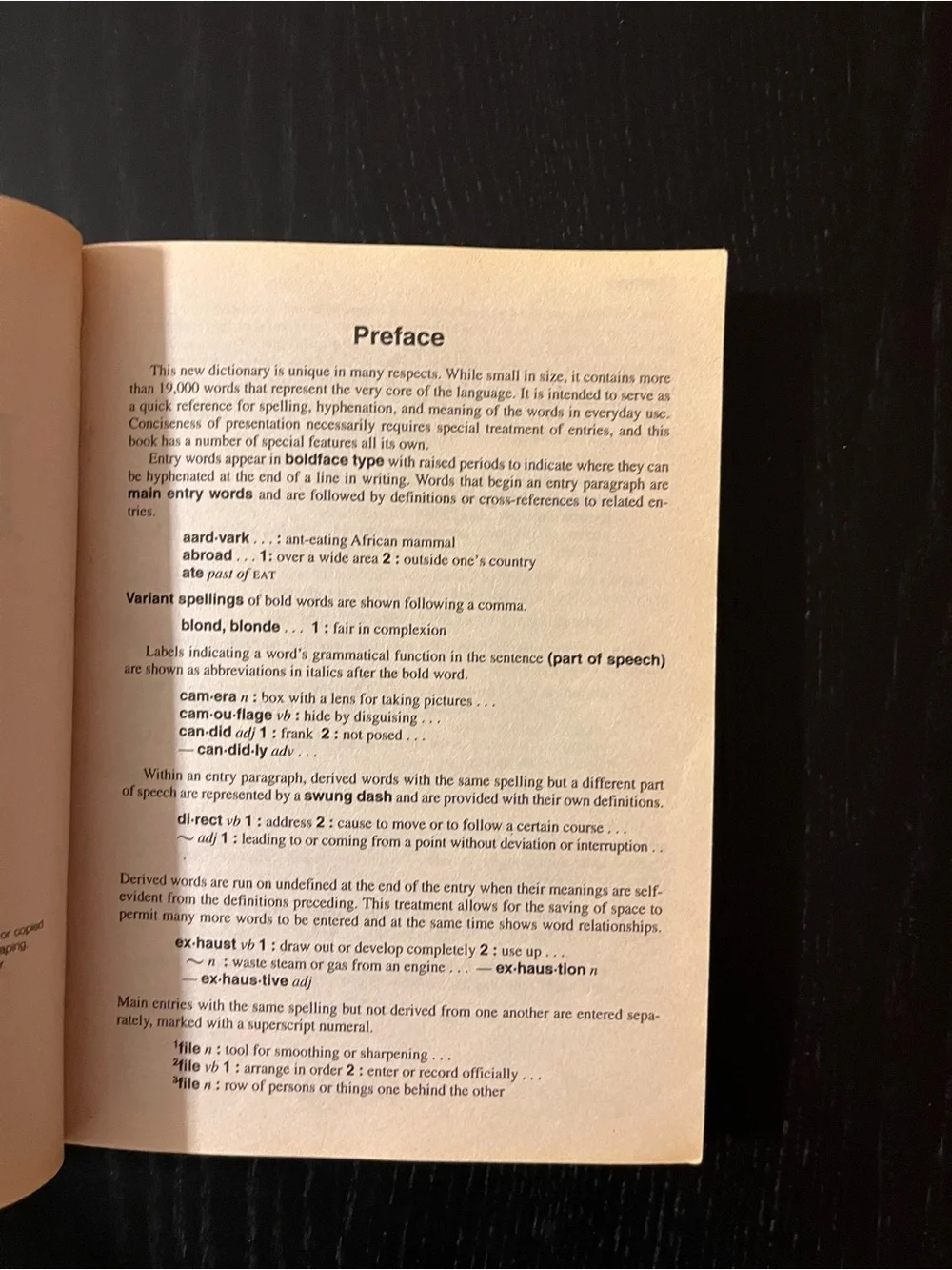 Merriam Webster English Language Dictionary Red Paperback Book 📚